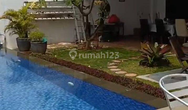 Luxury House With Swimming Pool At Alam Sutera Jingga 2