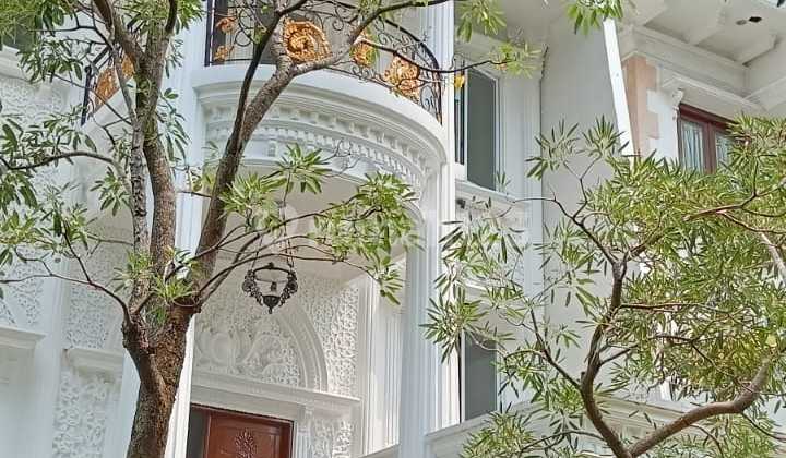 Rumah Klasik Mewah Di Nusaloka Bsd Rumah Klasik Mewah Di Nusaloka Bsd