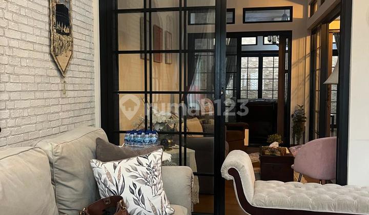 Rumah Cantik Furnished 2 Lantai SHM di Griya Loka Bsd Siap Huni 2