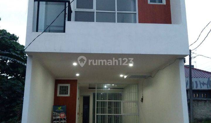 Rumah 2 Lantai Baru di Ciracas Jakarta Timur 1