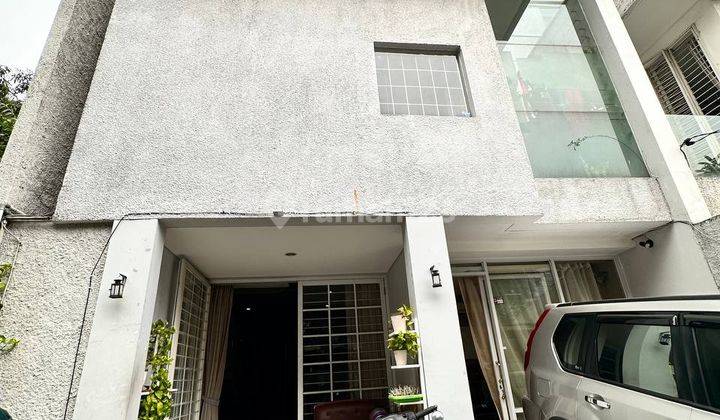 Rumah 3 Lantai Bagus di Mampang Prapatan Jakarta Selatan 1