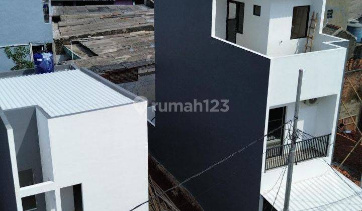 Rumah 2 Lantai Baru di Ciracas Jakarta Timur 2