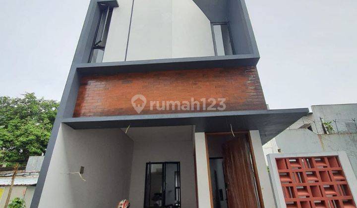 Rumah 3 Lantai Baru di Cilandak Jakarta Selatan 1