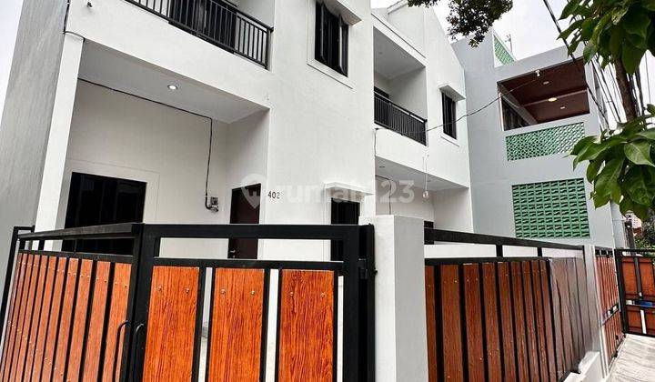 Rumah 2 Lantai Baru di Kalisari SHM Hadap Timur 2