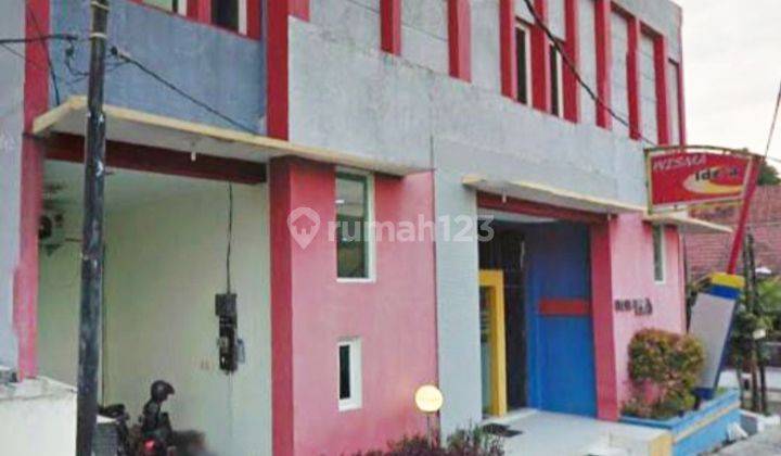 Rumah 3 Lantai Bagus Di Gajah Mungkur Semarang Semi Furnish  1