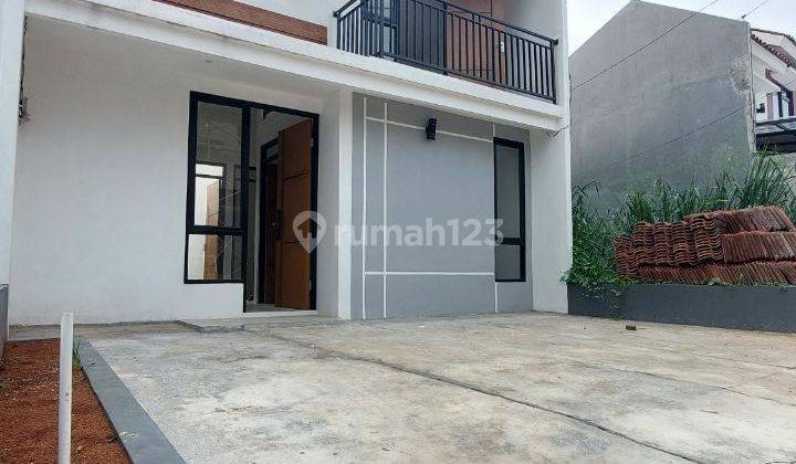 Rumah Baru Plus Mezanin Dan Balkon Dekat Stasiun Depok Lama  1