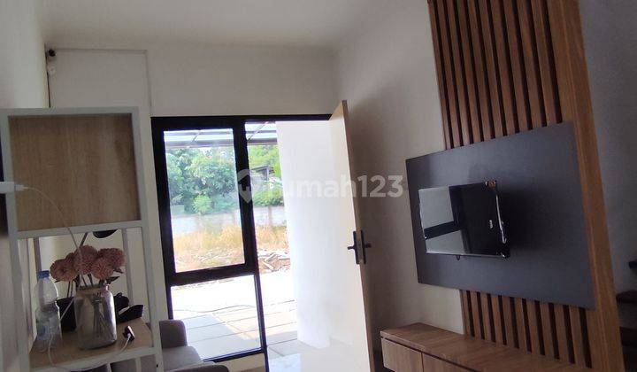 Rumah 2 Lantai Baru SHM Full Furnished Dekat Tol Dan Stasiun LRT Bekasi Timur  2