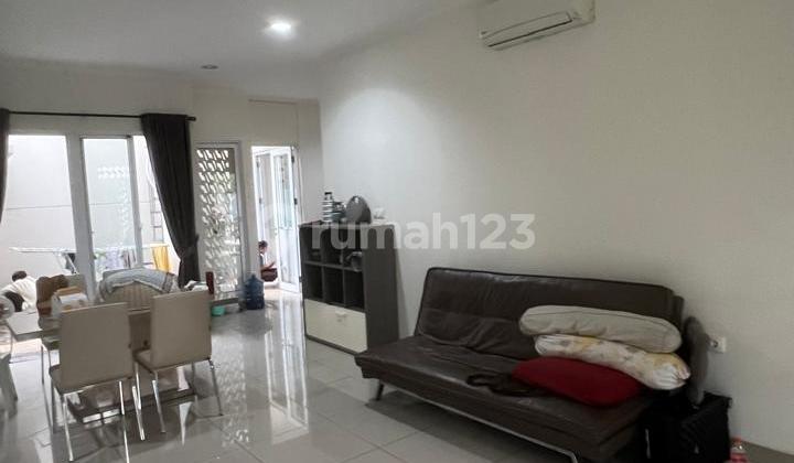 Disewakan Rumah Dekat Clubhouse Amanda Sumarecon Bandung Disewakan Rumah Dekat Clubhouse Amanda Sumarecon Bandung