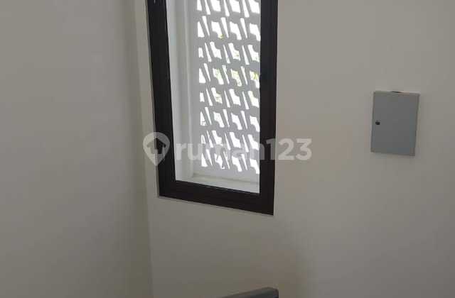 Dijual Cepat Rumah Dekat Clubhouse Cluster Cynthia Summarecon 2