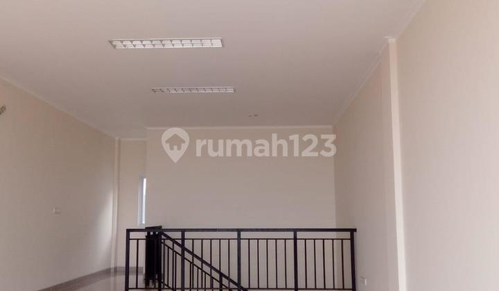 Disewakan Ruko 3 Lantai Ruko Magna Summarecon Bandung Dekat Tol