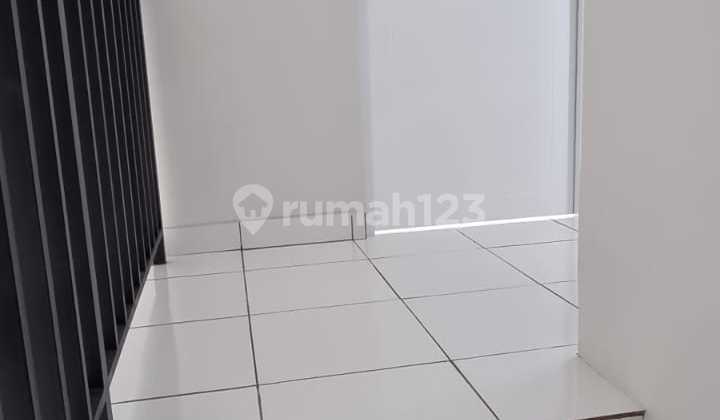 For Sale 2 Rumah Berdampingan di Cluster Dayana Summarecon 2