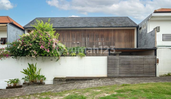 For Sale Modern Furnished Villa Kayutulang Selatan Canggu For Sale Modern Furnished Villa Kayutulang Selatan Canggu