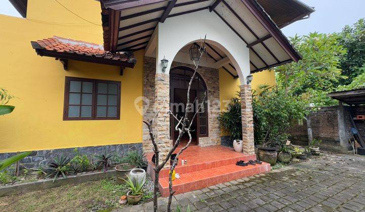 Central Berawa Freehold Home Located Only 2