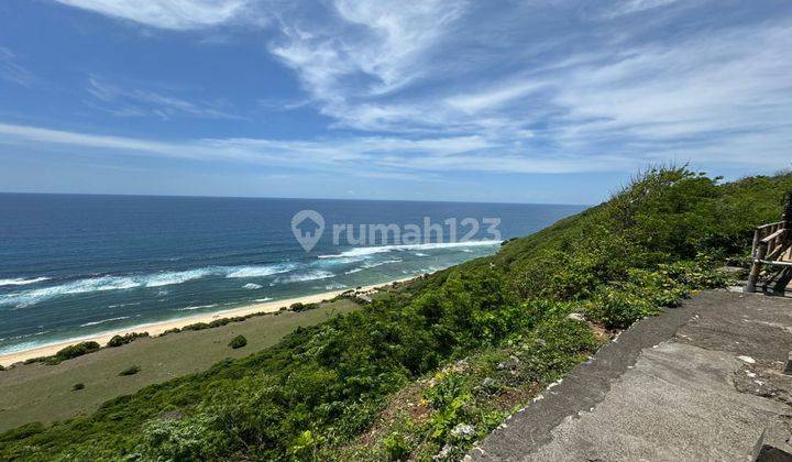 Tanah Losa Cliffs & White Sand Beach In Pecatu 1