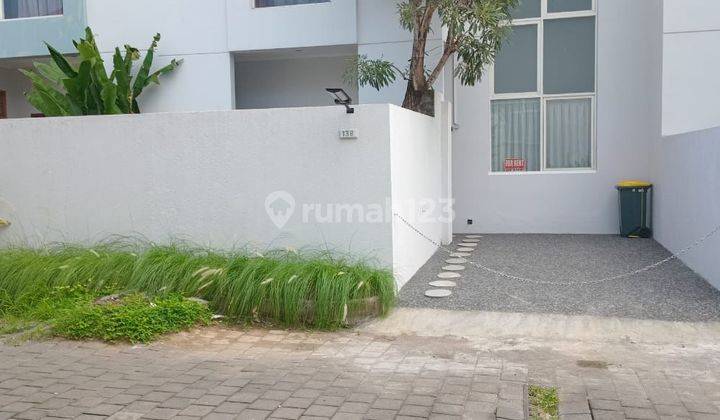 Newly Renovated Private Townhouse In Kerobokan 1