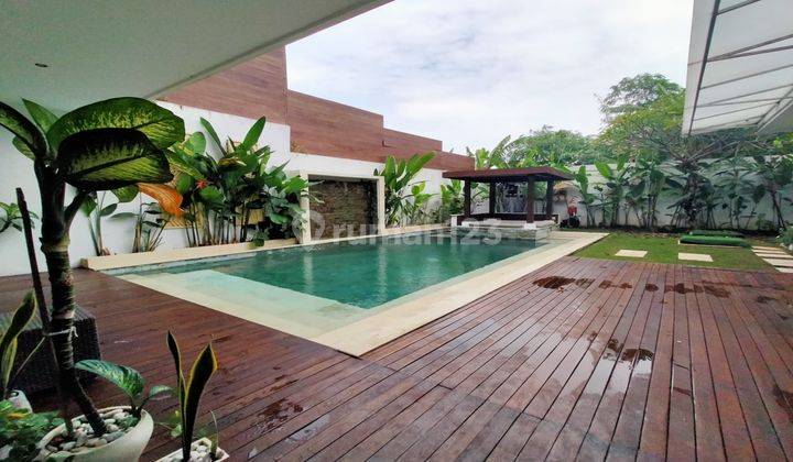 5 Unit Villa+1 apartement Private Pool Seminyak 1