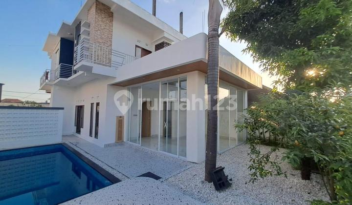 For Sale Or Lease Villa 2 Floor With Roop Top At Padonan Canggu