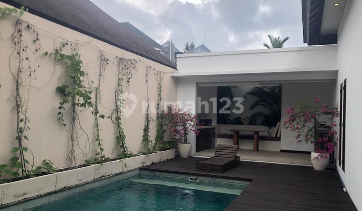 Villa For Sale Bumbak Umalas Kerobokan Dekat ke Canggu