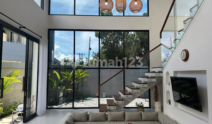 Villa La Canggu Beside Pepito and Soma Fight Club, Bali