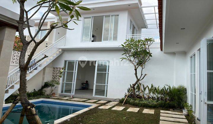 1 Unit Tropical Villa Buduk Canggu Area One Gate 1