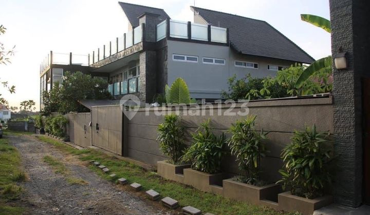 Villa For Sale in Berawa Canggu, Walking Distance to Restaurants
