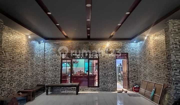 For Sale 3-Story Shophouse - Gatot Subroto East Main Road 2