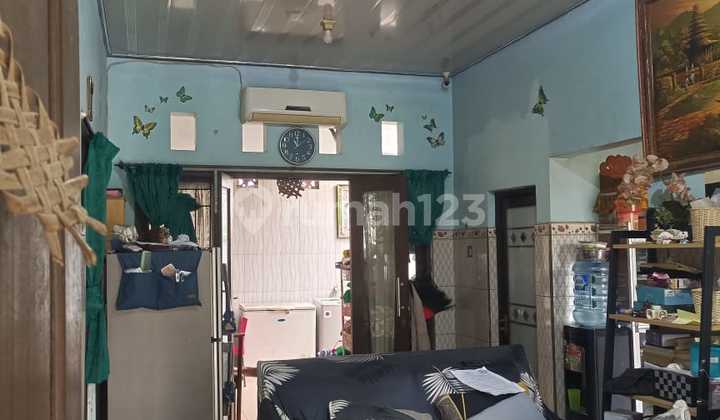 For Sale: Second-Hand House Ready to Occupy in Jepun Pipil, Kesiman. For Sale: Second-Hand House Ready to Occupy in Jepun Pipil, Kesiman.