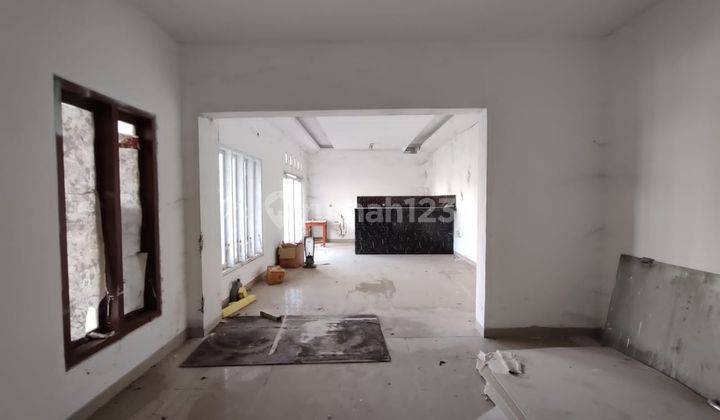 Dijual Cepat Rumah Modern Dg Kolam Renang Di Kota Tabanan  1