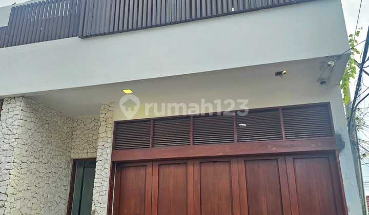 For Sale Seminyak Villa Jln Camplung Tanduk, Seminyak, Bali