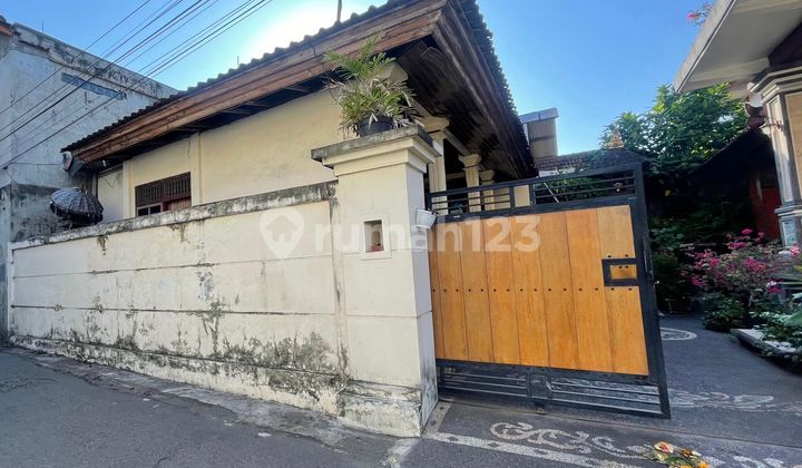 Di Jual Cepat Rumah Lantai 2 Style Bali  2