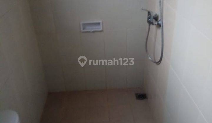 Rumah 3 Lantai Baru di Montana, Paramount Serpong
, Tangerang 2