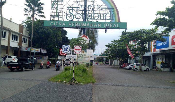 Rumah Mewah di Perum Taman Setiabudi Banyumanik Semarang 1.5 M 2