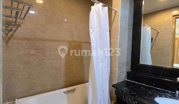 RENT....LIMITED STOCK 1 BEDROOM SENAYAN RESIDENCES HIGH FLOOR PRIVATE LIFT  2