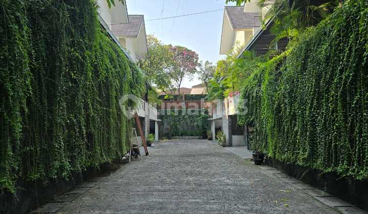 Beautiful House in Kebayoran Baru Townhouse