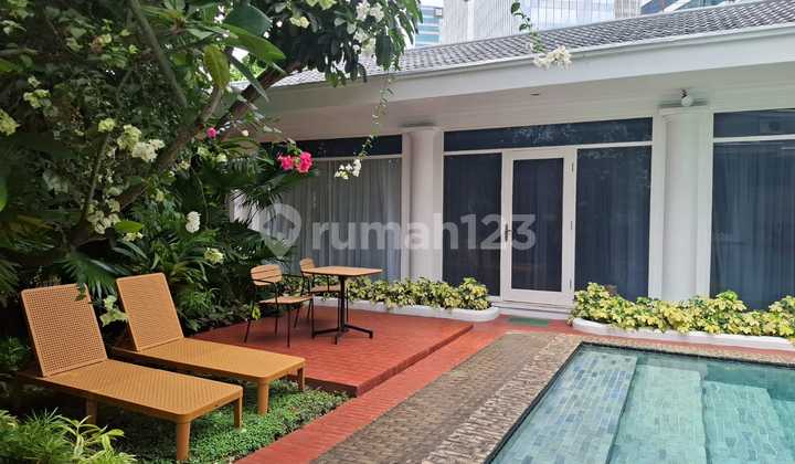 Luxurious house in the heart of Jakarta