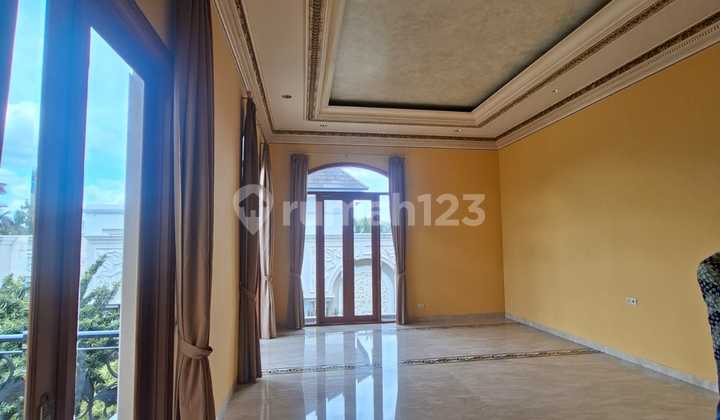 Luxurious House In Pondok Indah For Rent 2