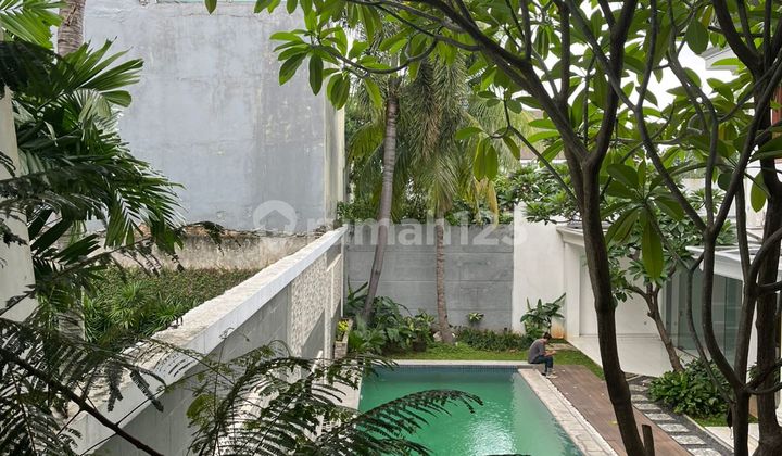Luxury house in the elite Menteng area
