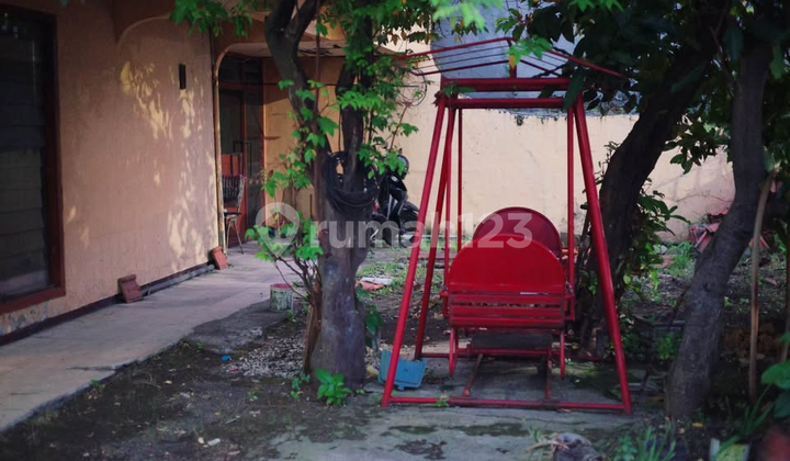Dijual Rumah Lama Jemursari Utara Terawat Dekat Margorejo 2