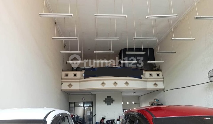 Ready-to-Use Shop House on Raya Kertajaya, Suitable for Business/Showroom, Strategic Location 2