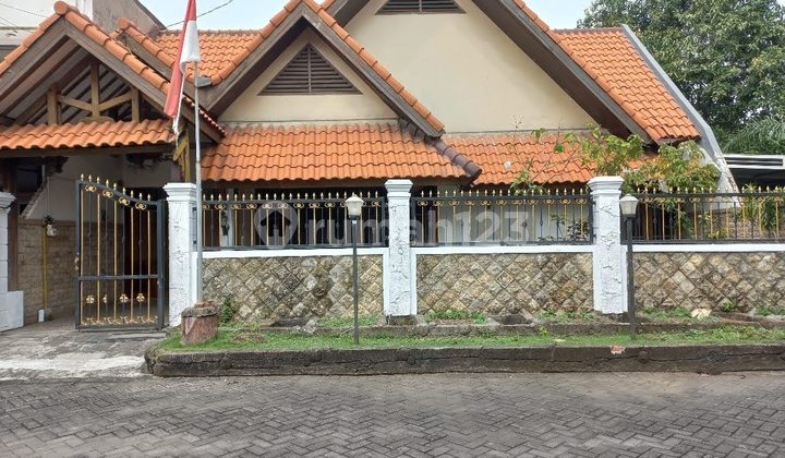Ready-to-Occupy Medokan Asri House, Strategic Location Near UPN 1