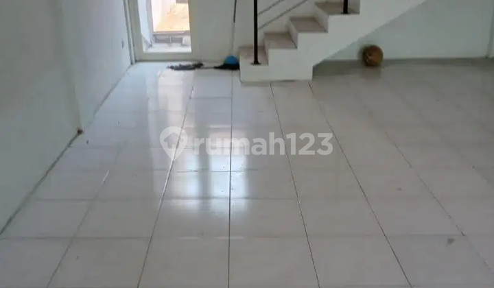 2-Story Shophouse in Citraland West Surabaya, Ready to Use, Strategic Location 2-Story Shophouse in Citraland West Surabaya, Ready to Use, Strategic Location