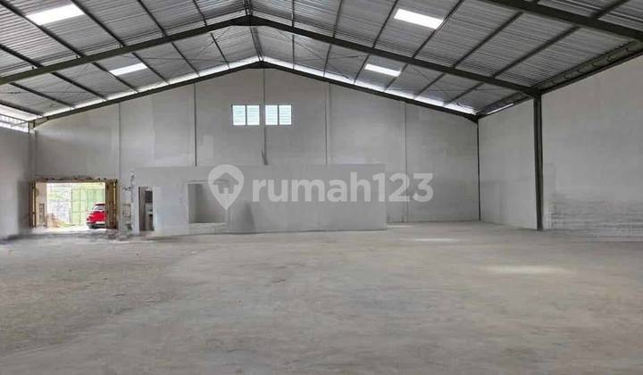 Ready-to-Use Warehouse, Newly Renovated Tambak Sawah, Strategic Location