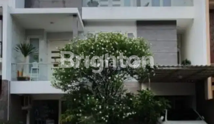 Rumah 3 Lantai di Kertajaya Indah Model Minimalis Modern  1