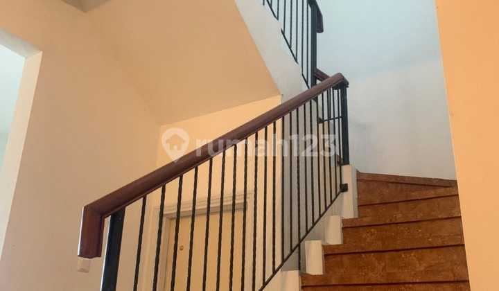 Dijual Cepat Rumah Di Raffles Hills Cibubur 2