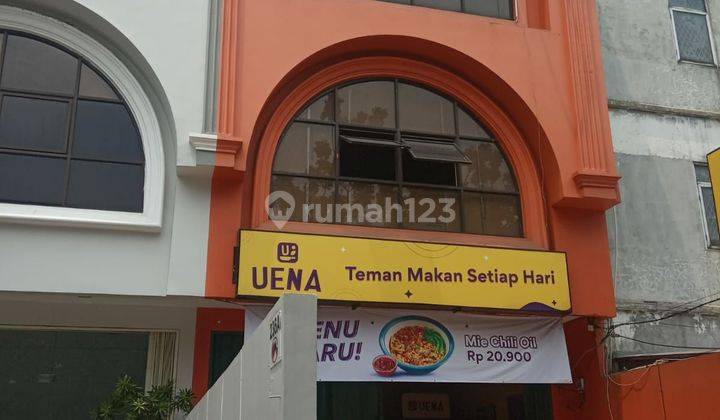 Ruko di Jalan kebayoran lama Luas 139 m2 SHM Kondisi Bagus 1