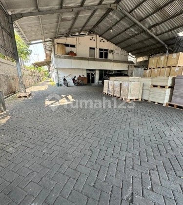 Former Factory Warehouse on Jl Pogot Kedung Cowek Kenjeran, Container Access Former Factory Warehouse on Jl Pogot Kedung Cowek Kenjeran, Container Access