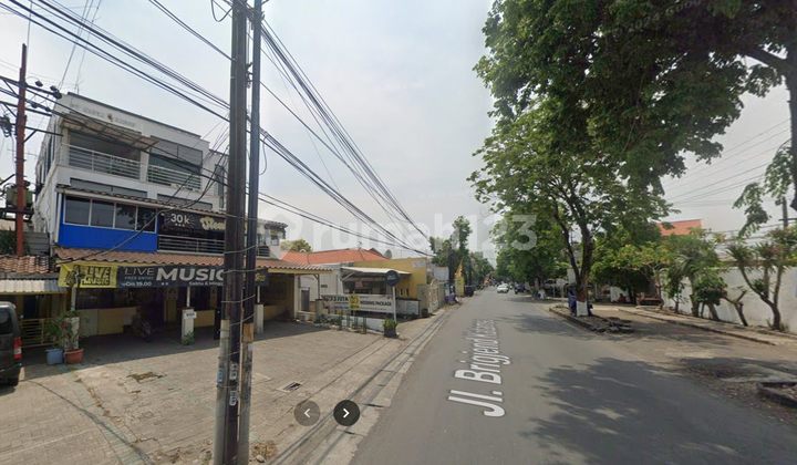 Brigjend Katamso Waru Commercial House, Container Access Possible. Brigjend Katamso Waru Commercial House, Container Access Possible.