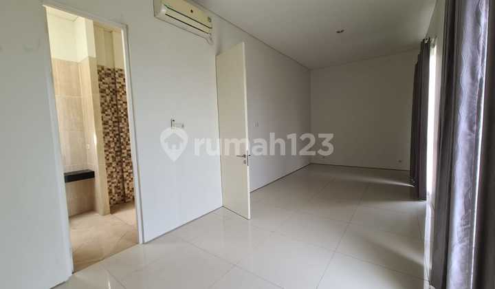 Rumah Royal Residence Surabaya Barat Minimalis View Bagus Langka 2