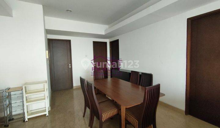 Disewakan Apartemen The Royale Springhill Kemayoran 3+1BR Luas 196m2 VR1088 2