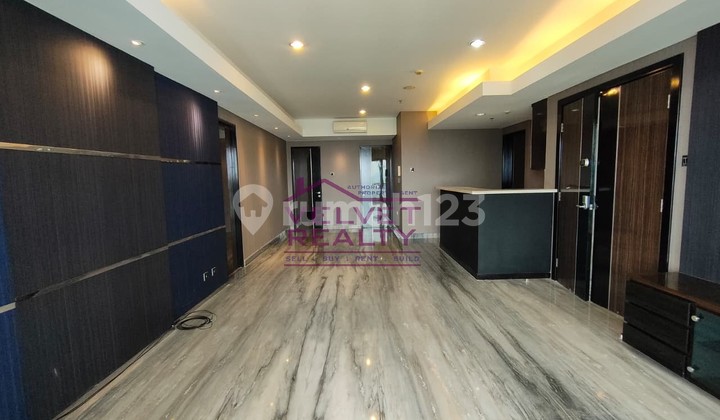 Dijual Apartemen Royale Springhill Kemayoran 2+1BR Luas 196m2 #VR1142